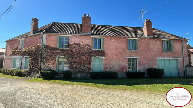 Ma-Cabane - Vente Maison CHARENTON-DU-CHER, 102 m²