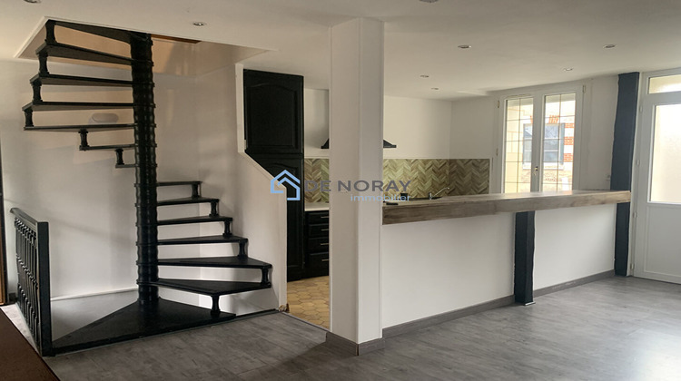 Ma-Cabane - Vente Maison CHARGE, 65 m²