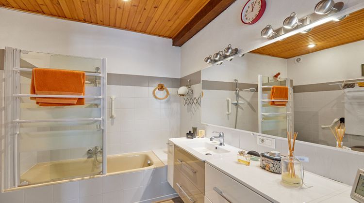 Ma-Cabane - Vente Maison CHARLEVAL, 125 m²