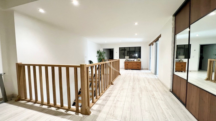 Ma-Cabane - Vente Maison CHARLEVILLE-SOUS-BOIS, 200 m²