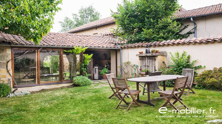Ma-Cabane - Vente Maison Charlieu, 303 m²