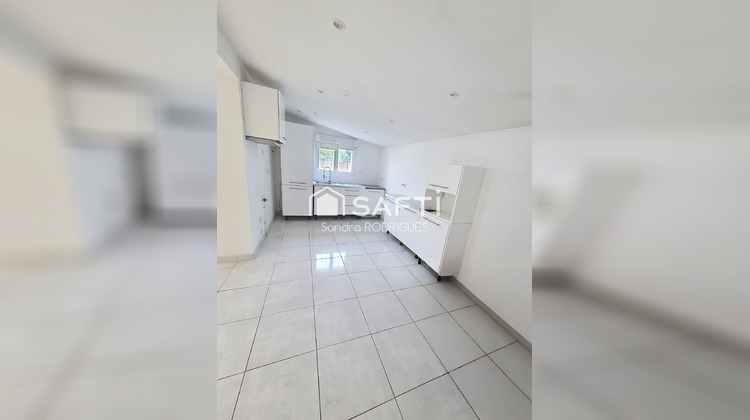 Ma-Cabane - Vente Maison Charmes, 99 m²