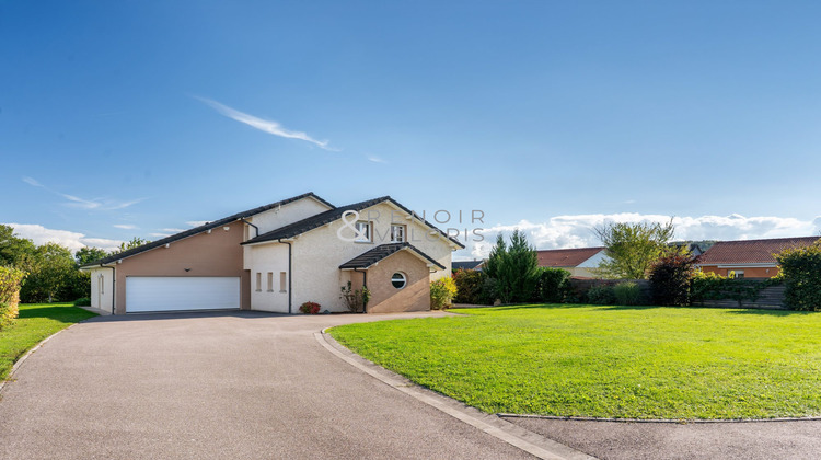 Ma-Cabane - Vente Maison Charmes, 270 m²