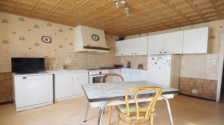 Ma-Cabane - Vente Maison CHARMES, 120 m²