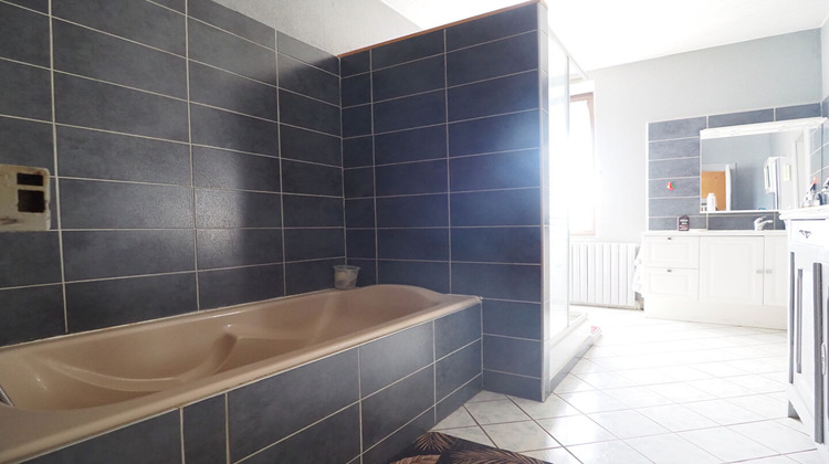 Ma-Cabane - Vente Maison CHARMES, 120 m²