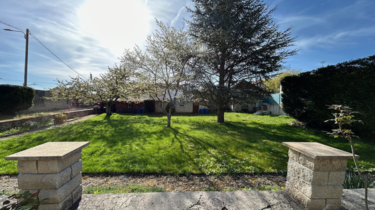 Ma-Cabane - Vente Maison CHARMES, 130 m²