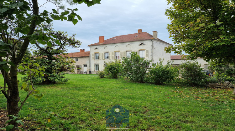 Ma-Cabane - Vente Maison Charroux, 201 m²