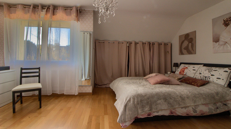 Ma-Cabane - Vente Maison CHARTRES-DE-BRETAGNE, 135 m²