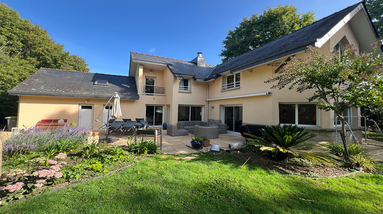 Ma-Cabane - Vente Maison CHARTRES-DE-BRETAGNE, 217 m²