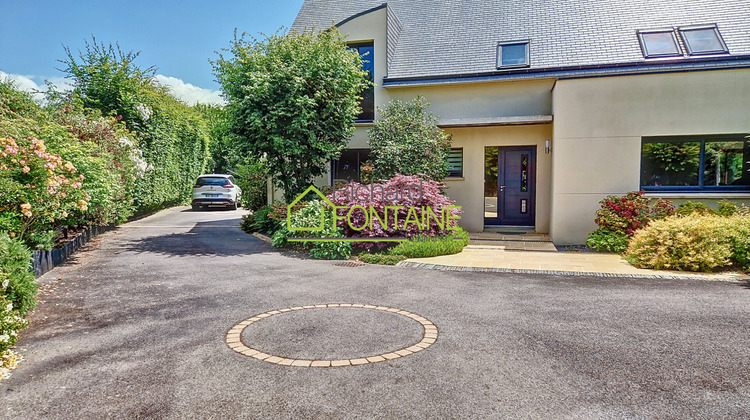 Ma-Cabane - Vente Maison CHARTRES-DE-BRETAGNE, 205 m²