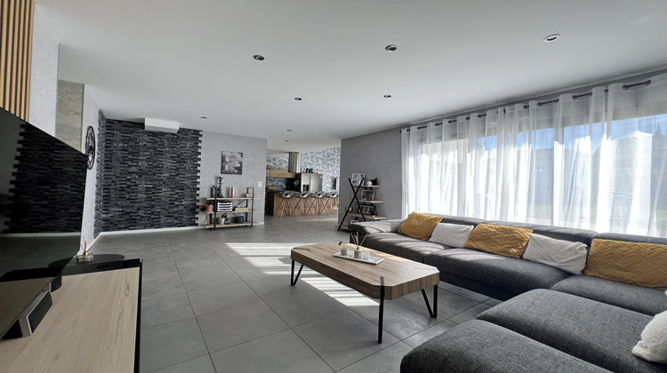 Ma-Cabane - Vente Maison CHASNE-SUR-ILLET, 134 m²