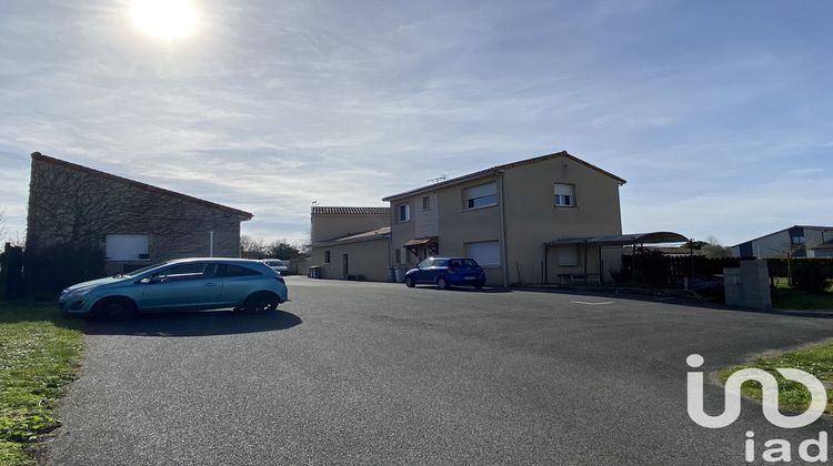 Ma-Cabane - Vente Maison Chasseneuil-du-Poitou, 300 m²