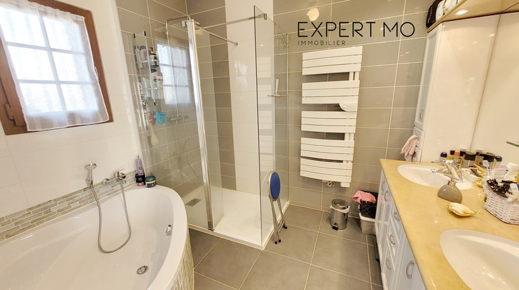 Ma-Cabane - Vente Maison Chasseneuil-du-Poitou, 190 m²