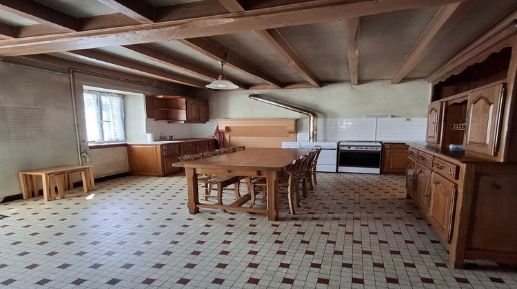 Ma-Cabane - Vente Maison Chasseneuil-sur-Bonnieure, 130 m²