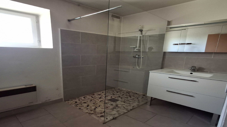 Ma-Cabane - Vente Maison Chasseneuil-sur-Bonnieure, 130 m²