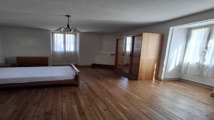 Ma-Cabane - Vente Maison Chasseneuil-sur-Bonnieure, 130 m²