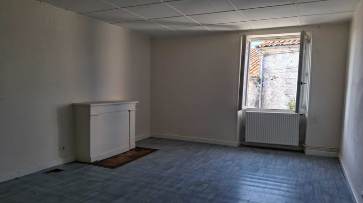 Ma-Cabane - Vente Maison Chasseneuil sur bonnieure, 92 m²