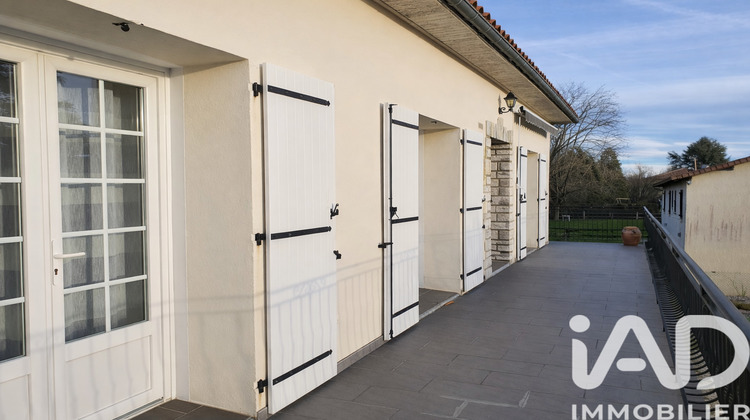 Ma-Cabane - Vente Maison Chasseneuil-sur-Bonnieure, 200 m²