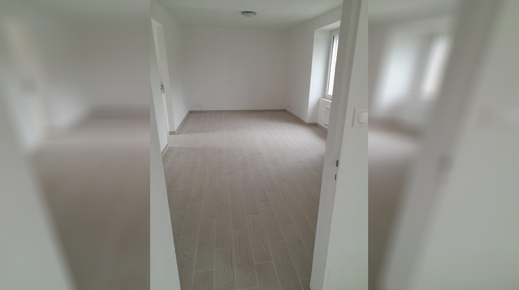 Ma-Cabane - Vente Maison Chasseneuil-sur-Bonnieure, 55 m²