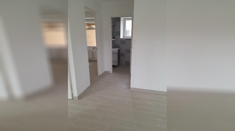 Ma-Cabane - Vente Maison Chasseneuil-sur-Bonnieure, 55 m²