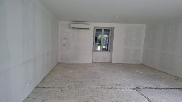 Ma-Cabane - Vente Maison Chasseneuil-sur-Bonnieure, 60 m²