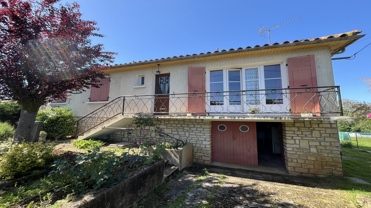 Ma-Cabane - Vente Maison Chasseneuil-sur-Bonnieure, 75 m²