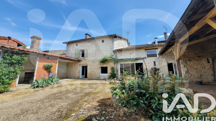 Ma-Cabane - Vente Maison Chasseneuil-sur-Bonnieure, 286 m²