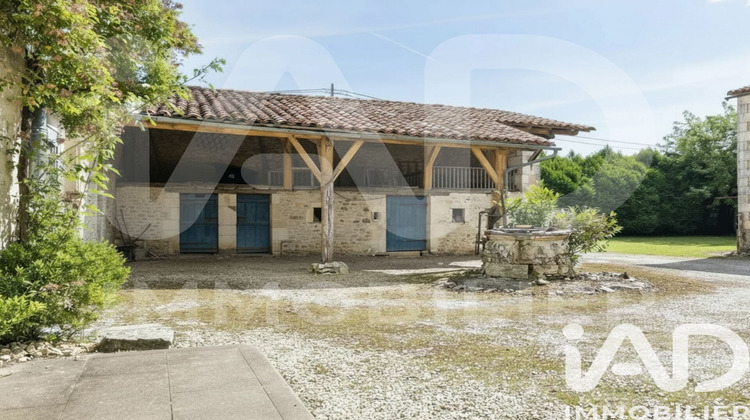 Ma-Cabane - Vente Maison Chasseneuil-sur-Bonnieure, 286 m²