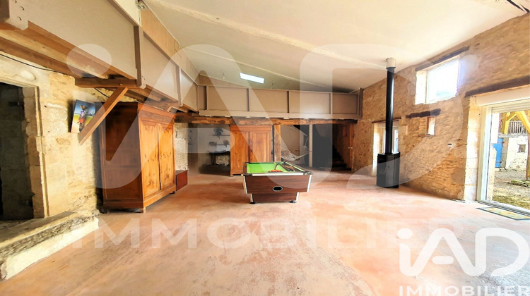 Ma-Cabane - Vente Maison Chasseneuil-sur-Bonnieure, 286 m²
