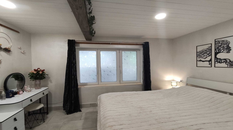 Ma-Cabane - Vente Maison Chasseneuil-sur-Bonnieure, 100 m²