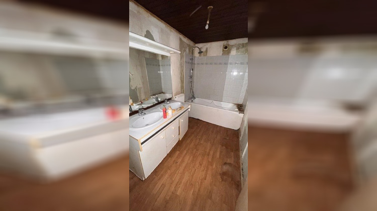 Ma-Cabane - Vente Maison Chasseneuil-sur-Bonnieure, 100 m²
