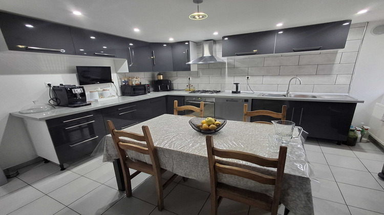 Ma-Cabane - Vente Maison Chasseneuil-sur-Bonnieure, 149 m²