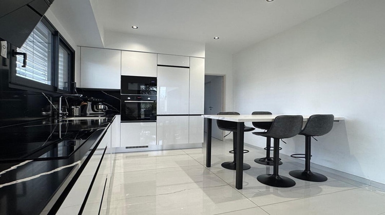 Ma-Cabane - Vente Maison CHASSIEU, 130 m²