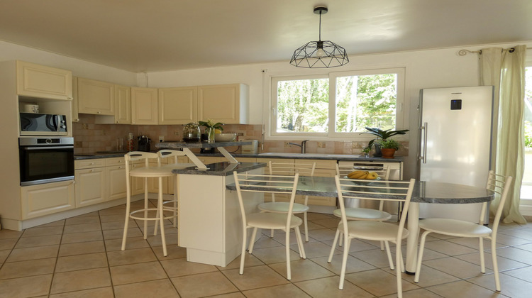 Ma-Cabane - Vente Maison Chassieu, 259 m²