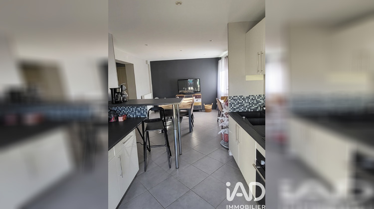 Ma-Cabane - Vente Maison Chassieu, 251 m²