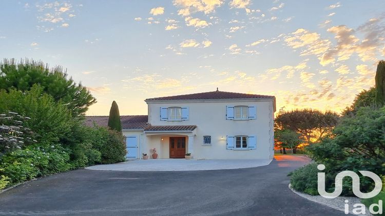 Ma-Cabane - Vente Maison Chassors, 190 m²