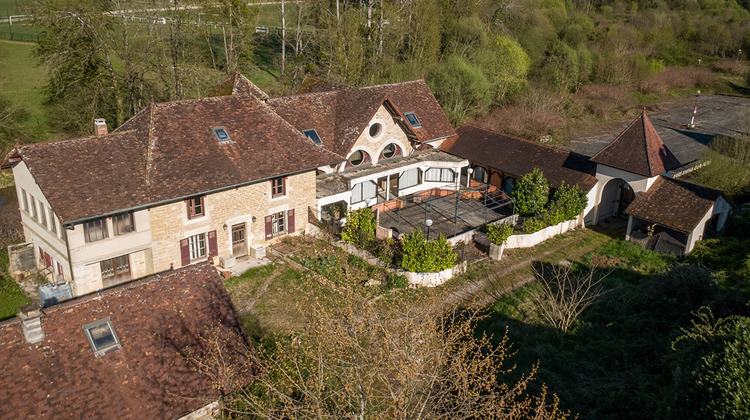 Ma-Cabane - Vente Maison CHATEAU-CHALON, 800 m²
