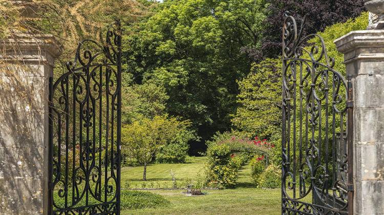Ma-Cabane - Vente Maison CHATEAU-CHALON, 262 m²