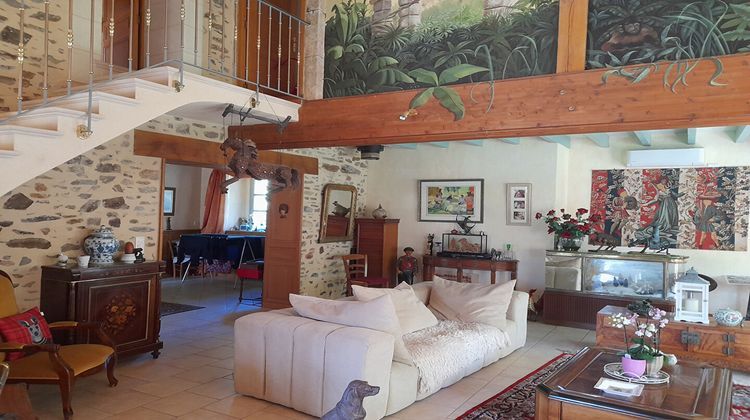 Ma-Cabane - Vente Maison CHATEAU-GONTIER, 250 m²