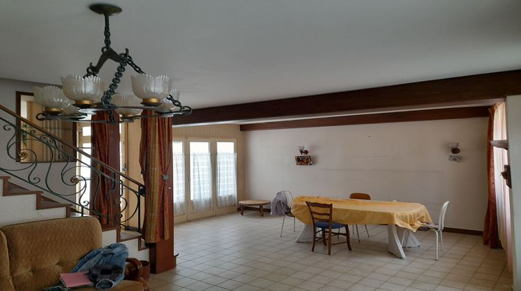 Ma-Cabane - Vente Maison CHATEAU-GONTIER, 210 m²