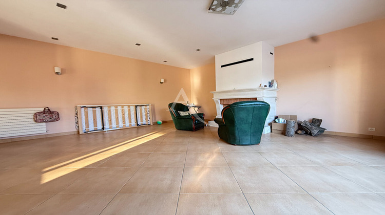 Ma-Cabane - Vente Maison CHATEAU-GONTIER, 232 m²