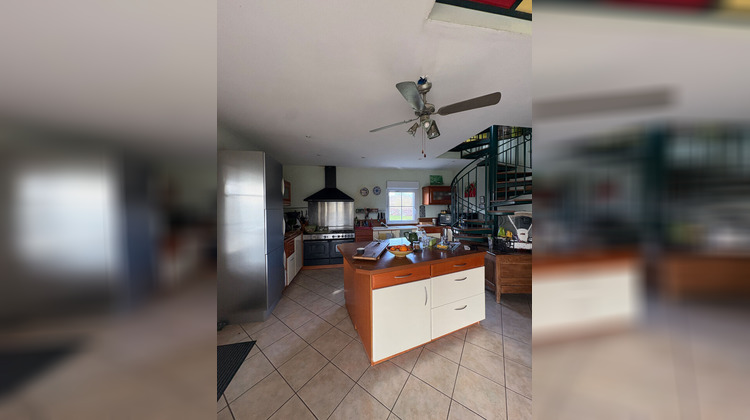 Ma-Cabane - Vente Maison CHATEAU-GONTIER, 357 m²