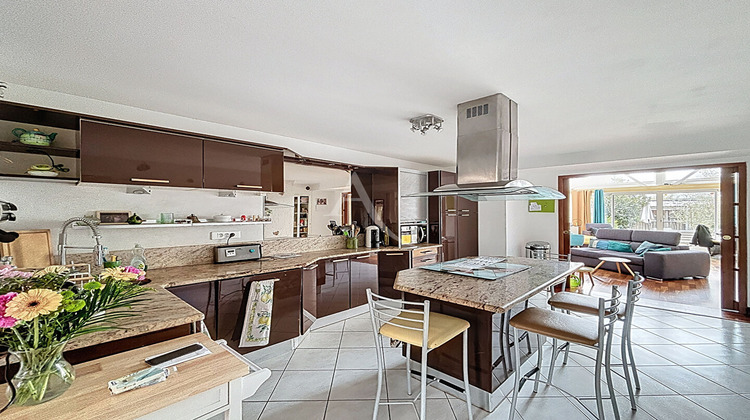 Ma-Cabane - Vente Maison CHATEAU-GONTIER, 233 m²