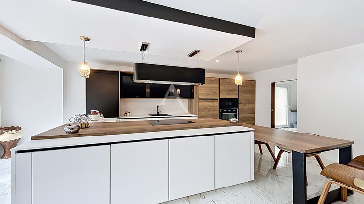 Ma-Cabane - Vente Maison CHATEAU-GONTIER, 105 m²