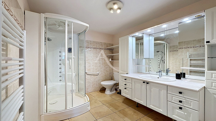 Ma-Cabane - Vente Maison CHATEAU-GONTIER, 180 m²