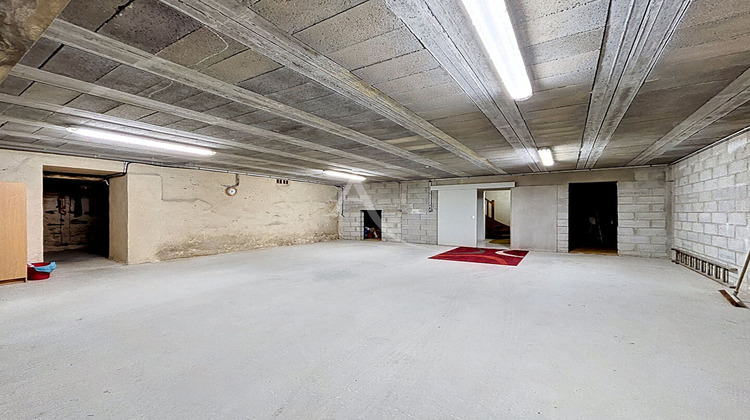 Ma-Cabane - Vente Maison CHATEAU-GONTIER, 180 m²