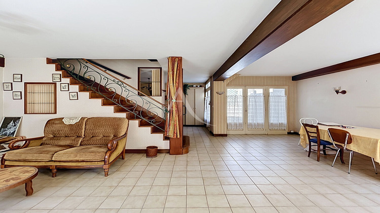 Ma-Cabane - Vente Maison CHATEAU-GONTIER, 210 m²