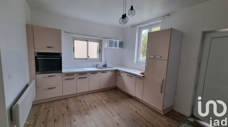 Ma-Cabane - Vente Maison Château-Renard, 93 m²