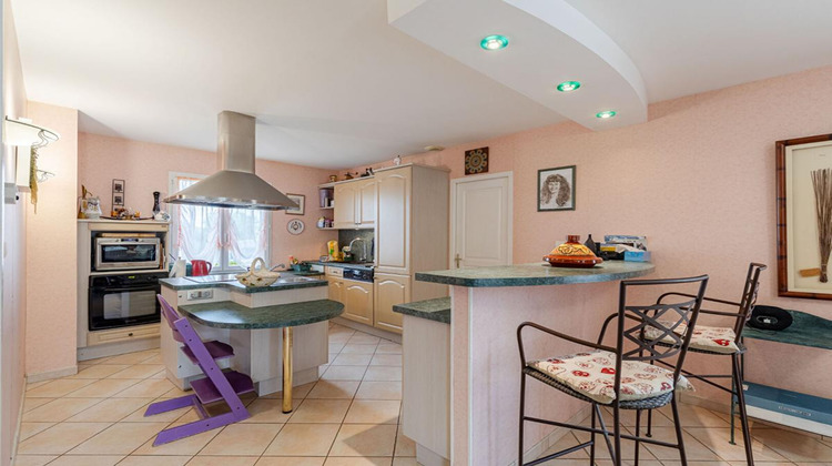 Ma-Cabane - Vente Maison CHATEAUBERNARD, 152 m²