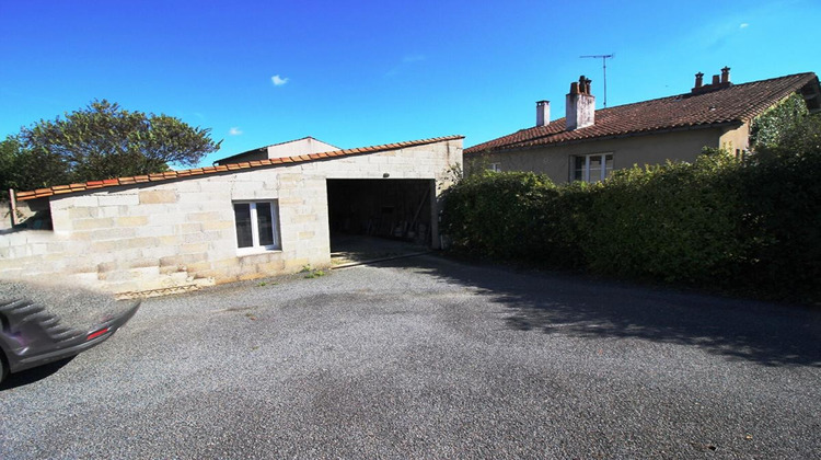 Ma-Cabane - Vente Maison CHATEAUBERNARD, 223 m²